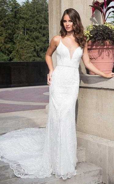 Rachel Allan Bridal, Rachel Allan Bridal - Embroidered Plunging Bridal Dress M627 - 1 pc White In Size 4 Available