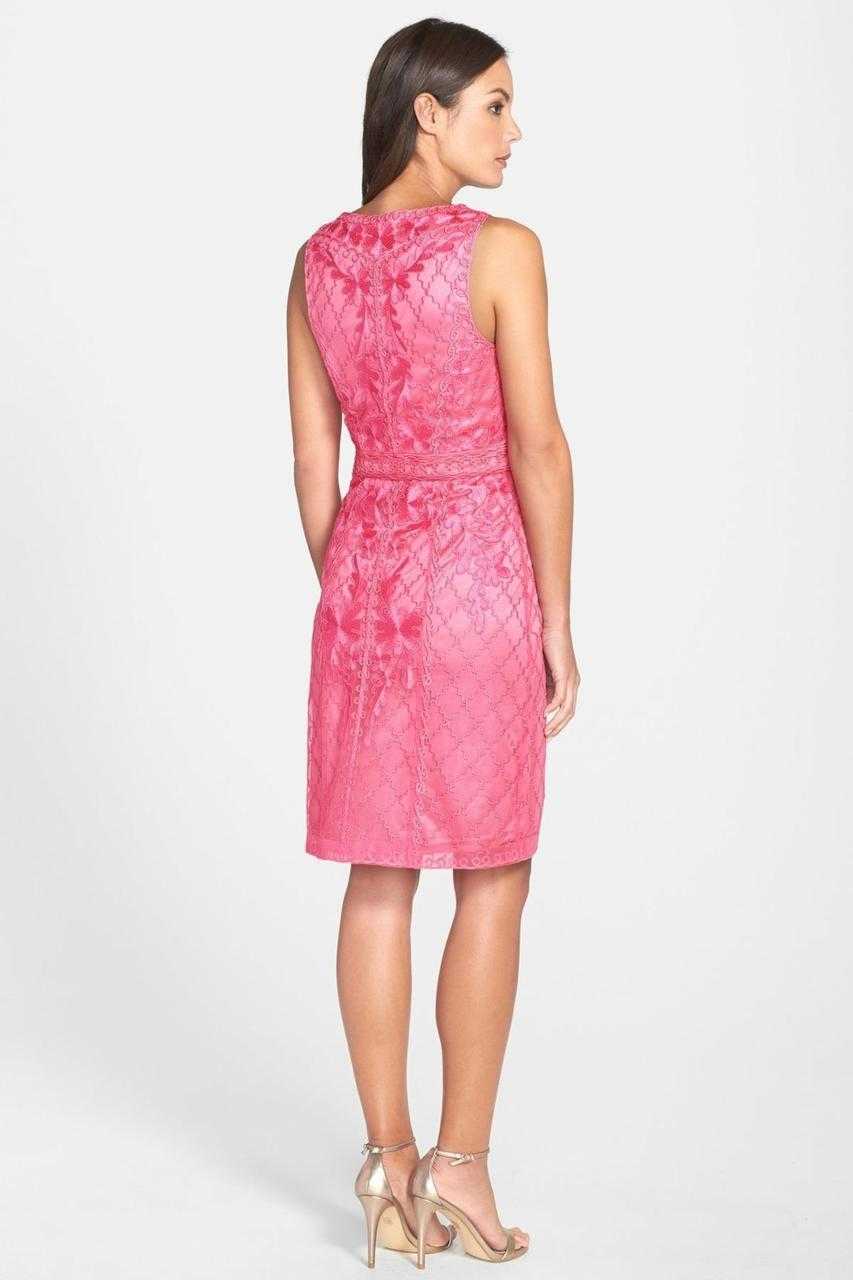 Sue Wong, Sue Wong Embroidered Sleeveless Scoop Cocktail Dress